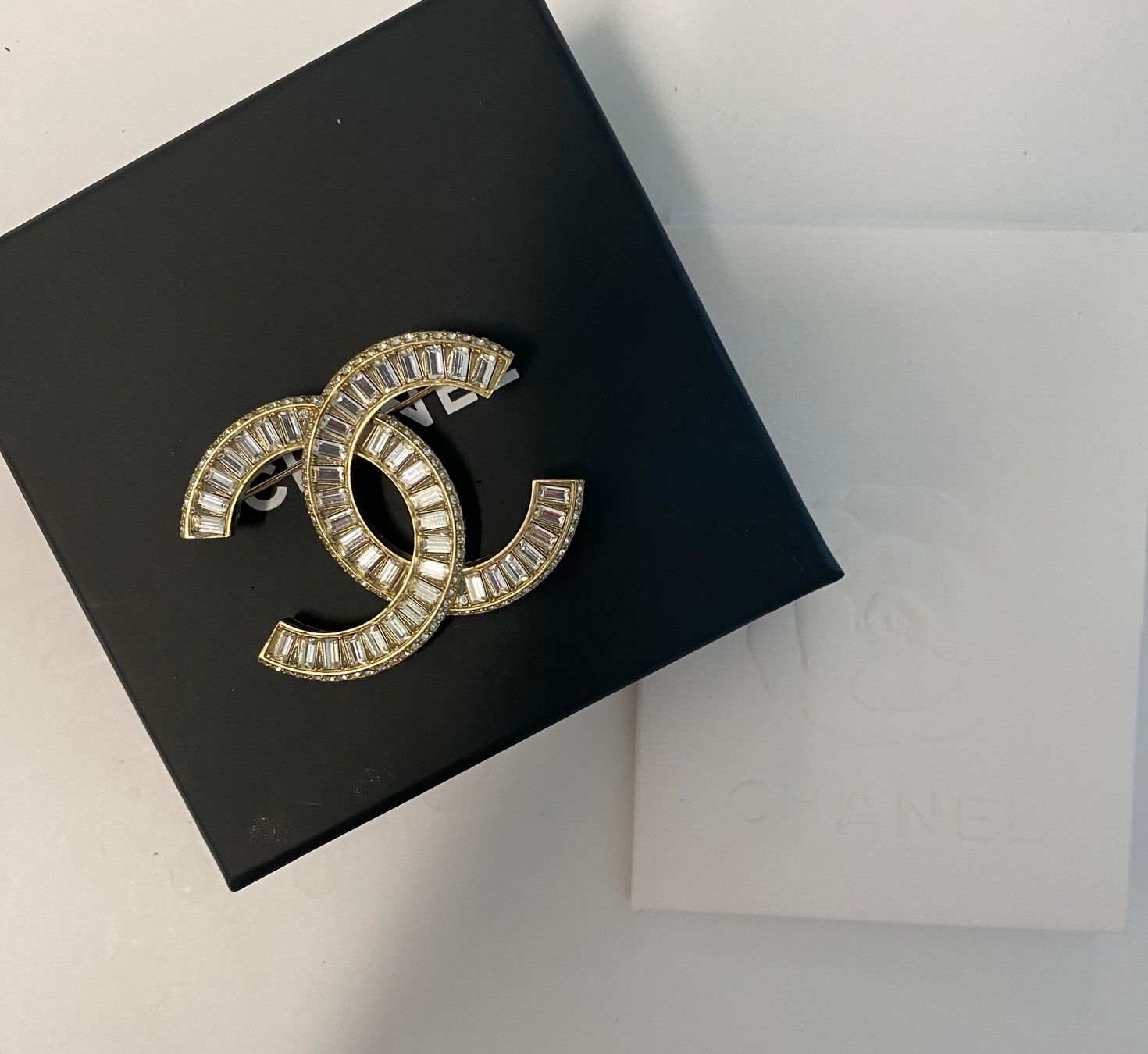 Chanel Spille & Fermagli: Chanel Brosche – Usato da Grosshöchstetten venduto da din_9xn8 2