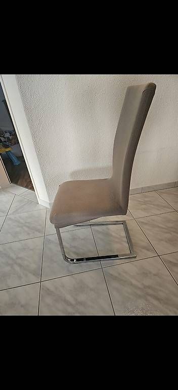 Set di tavolo e panche: Esstisch 180 cm / 90 cm mit 6 Stühle  – Usato da Rickenbach b. Wil venduto da Musti700007 2