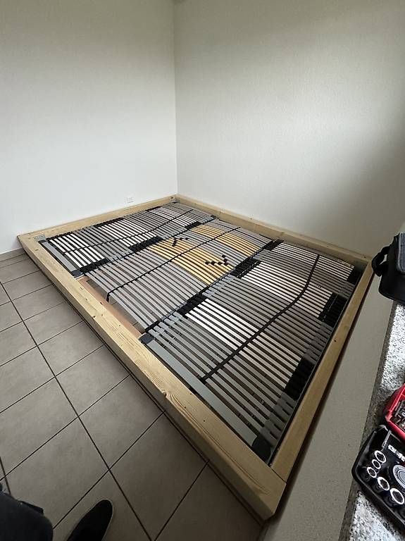 Letti: Familienbett ab 270x200 – Usato da Aarwangen venduto da bm1067 3