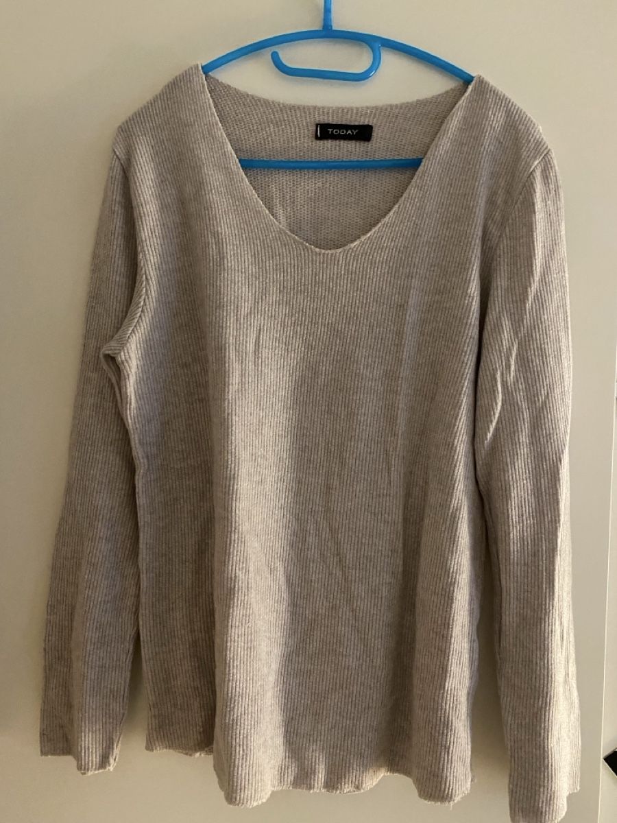 Maglioni & Felpe: Damen Pullover TODAY hellgrau Grösse L guter Zustand – Usato da Zürich venduto da vreni1973
