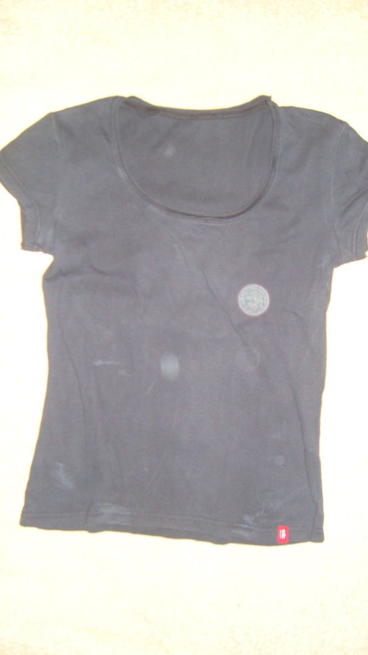 T-shirt: schwarzes Damen Shirt, Gr. M – Usato da Laufen venduto da ereli