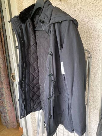 Schwarzer Mantel von C&A