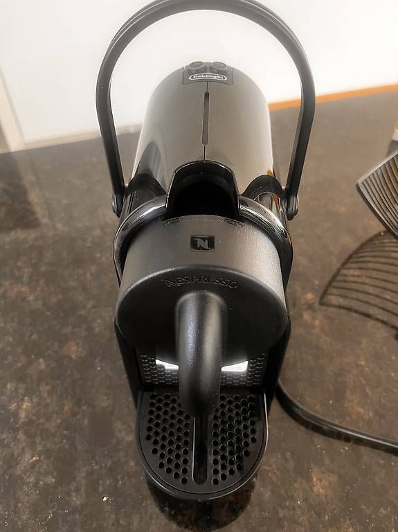 Nespresso Machines à café & Machines à expresso: Kaffeemaschine – D'occasion à St. Margrethen SG par mic_vpp5 1