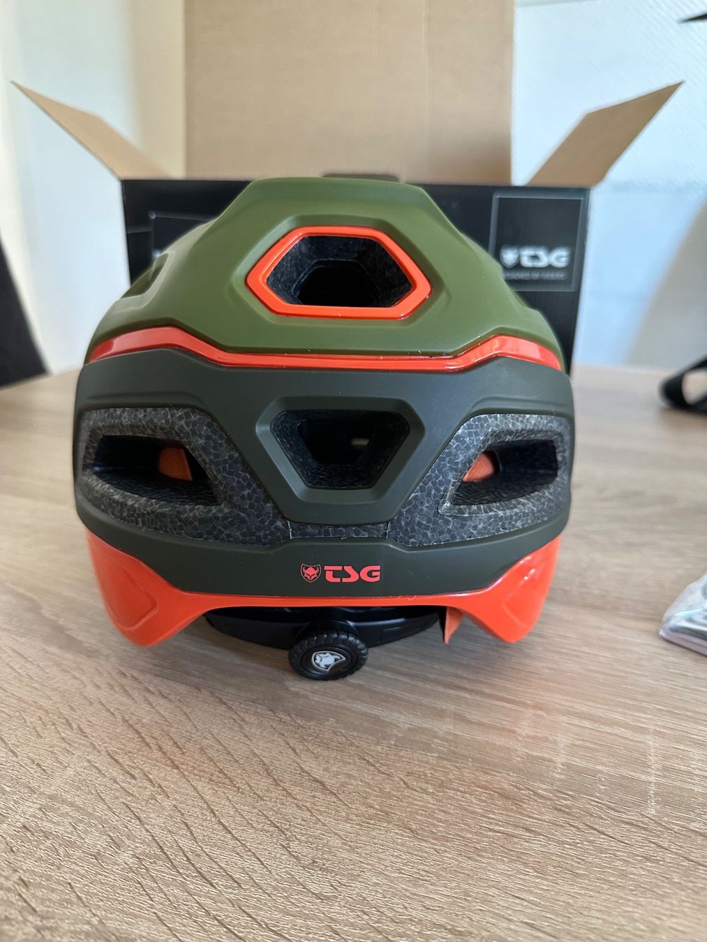 Caschi: Velo TSG - HELMET - SCOPE GRAPHIC DESIGN - ARMY MOSS-ORANGE – Nuovo e nell'imballaggio originale da Buchrain venduto da ant_7tbz 1
