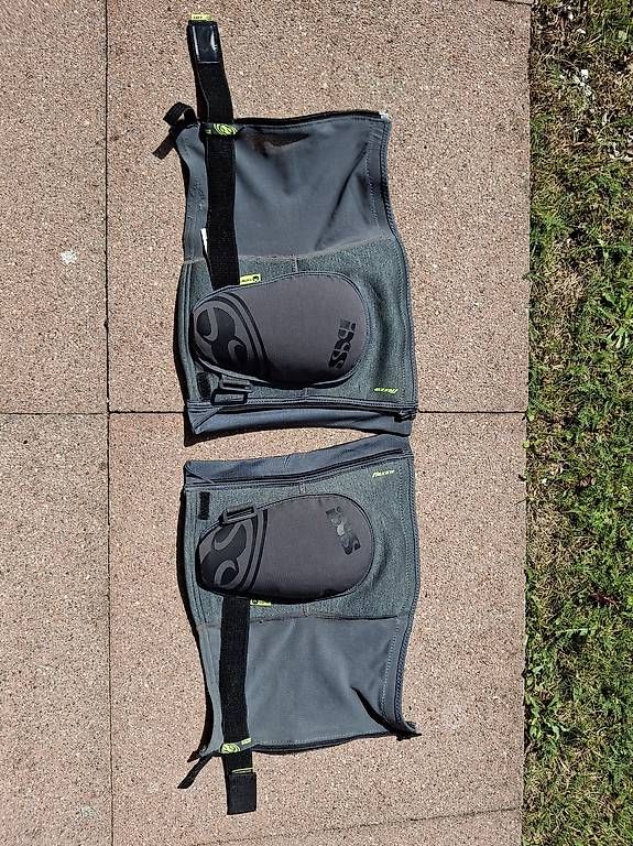 Protections: iXS Flow Zip Knee Pad
XL, Knieschoner – D'occasion à Zollikon par apredour 2