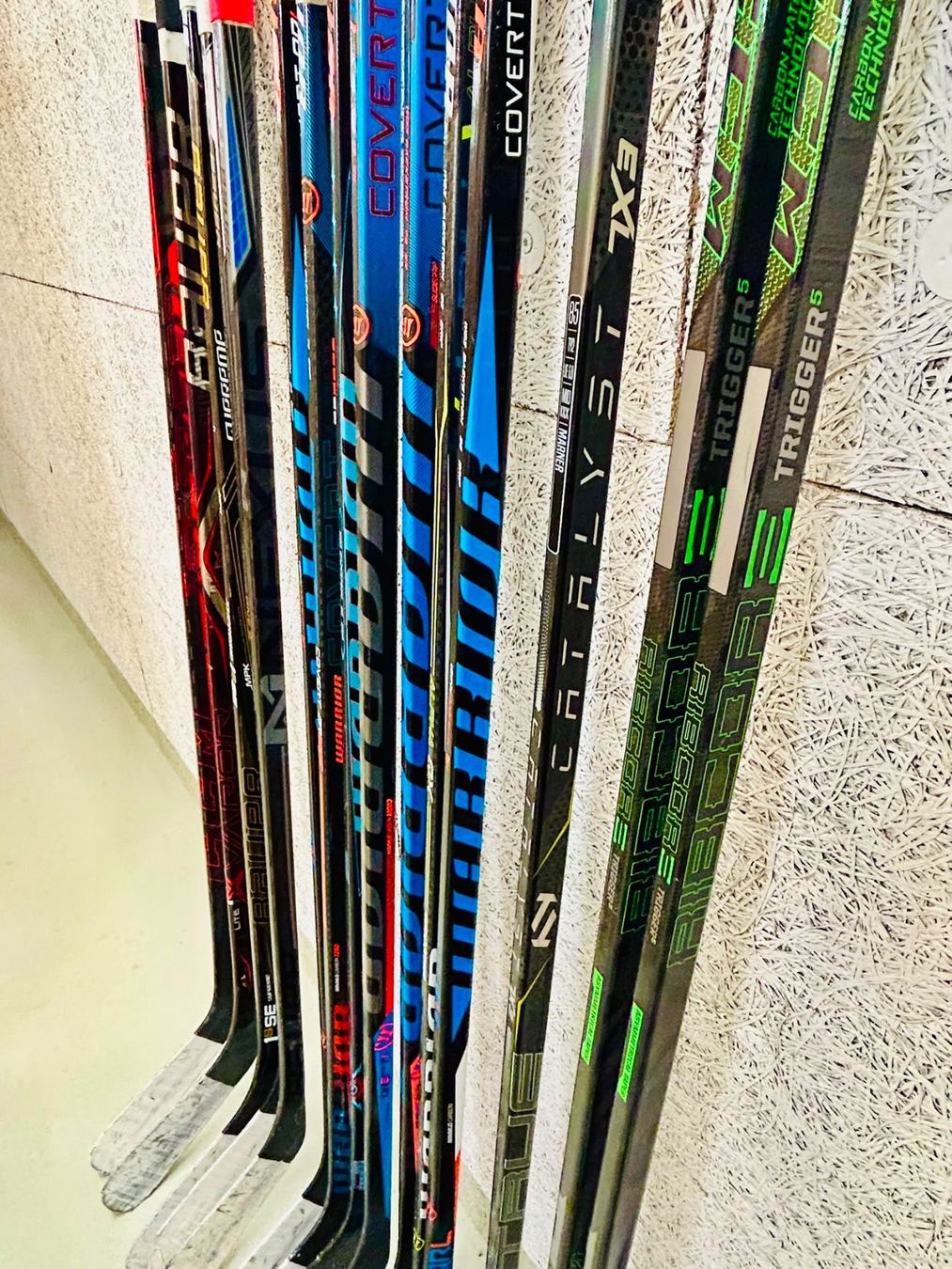 Bastoni & Pale: Eishockey Stöcke – Usato da St. Gallen venduto da Ljomi 1