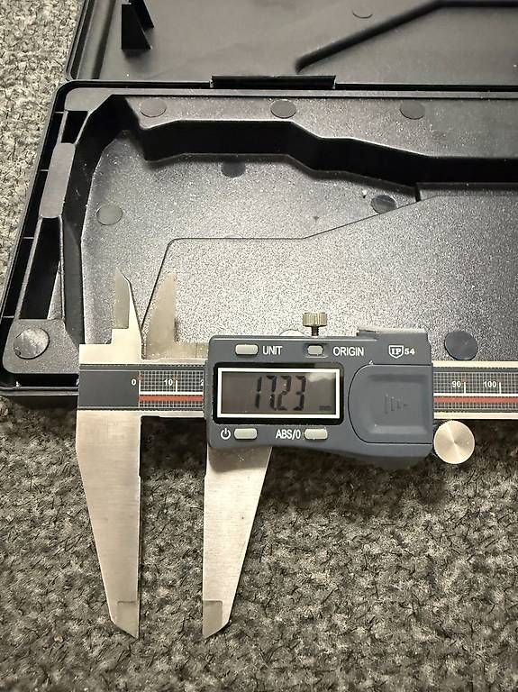 Misurare: Digitaler Messschieber 0-300 mm – Usato da Habsburg venduto da kiplo 1