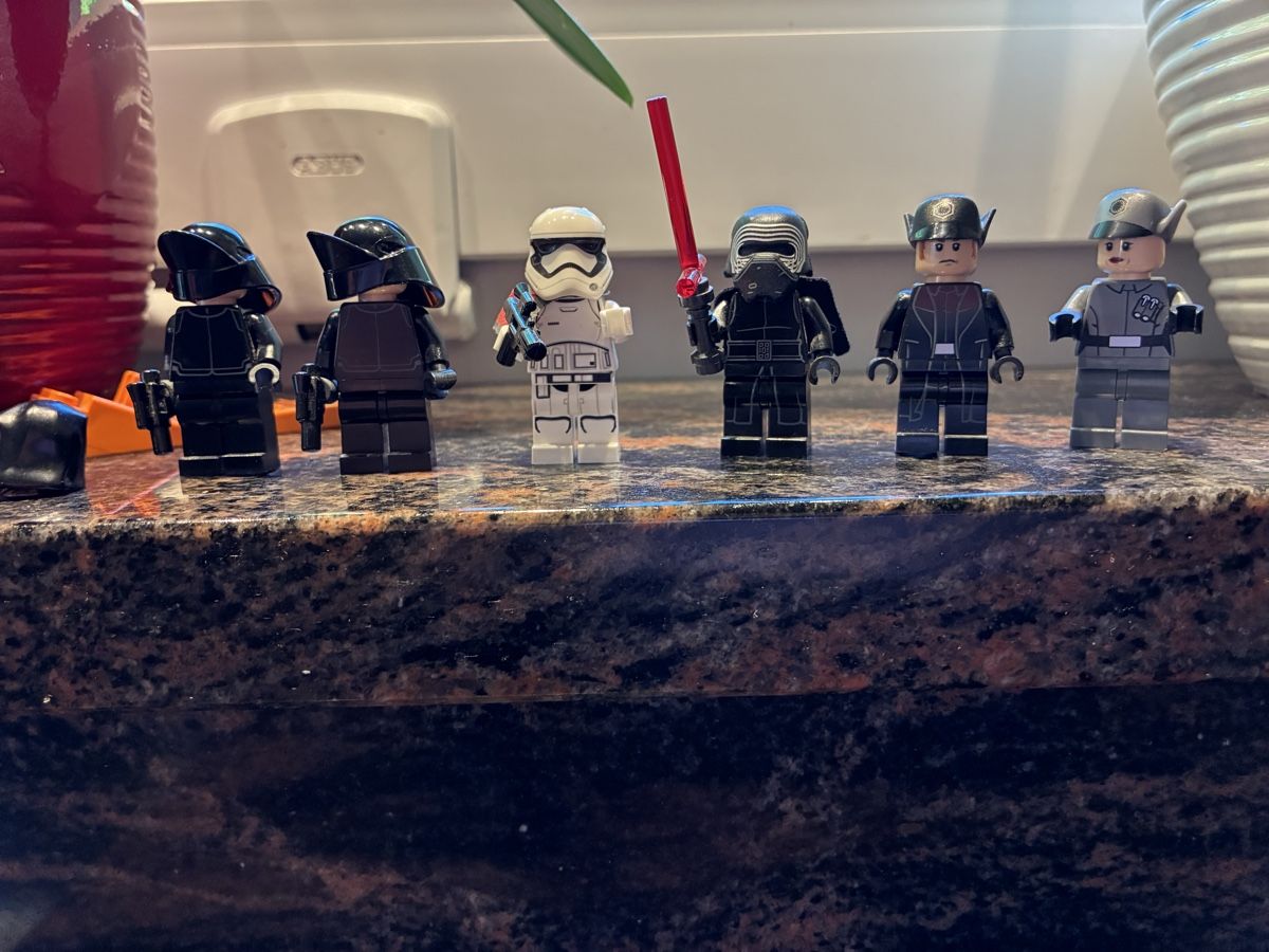 Lego Kit di costruzioni: Star Wars 75104 Kilo Ren Shuttle komplett – Usato da sargans venduto da Angamar 1