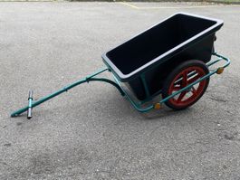 Veloanhänger mit Anhängerkupplung