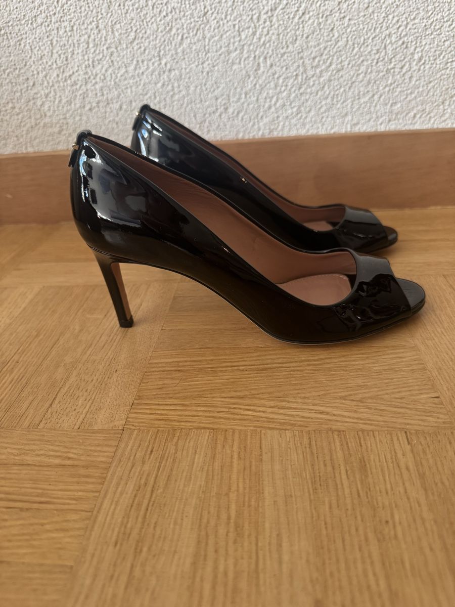 Hugo Boss Scarpe da donna: Escarpins Hugo Boss Taille 36 – Nuovo (secondo la descrizione) da Genève venduto da Cindylou.01