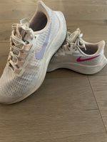 Nike Air Laufschuhe Grösse 38