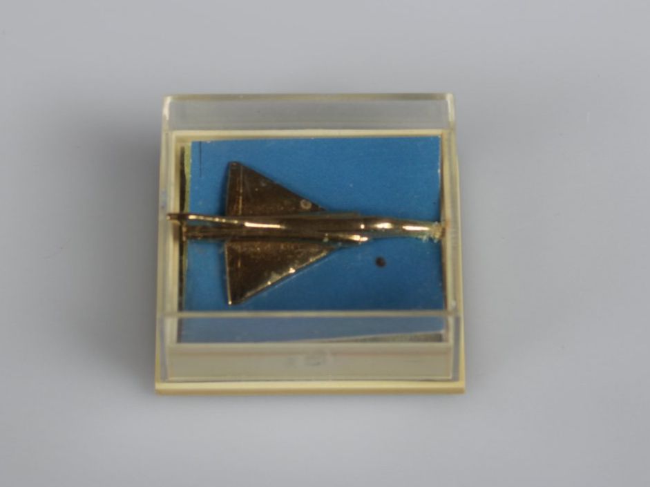 Placchette & Badge: Concorde Überschallflugzeug Vintage Pin – Usato da Basel venduto da IRMAundFRED