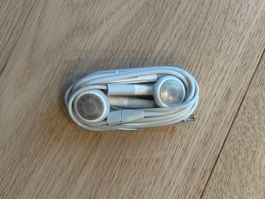 Kopfhörer mit Kabel für I-Phone mit entsprechendem Anschluss