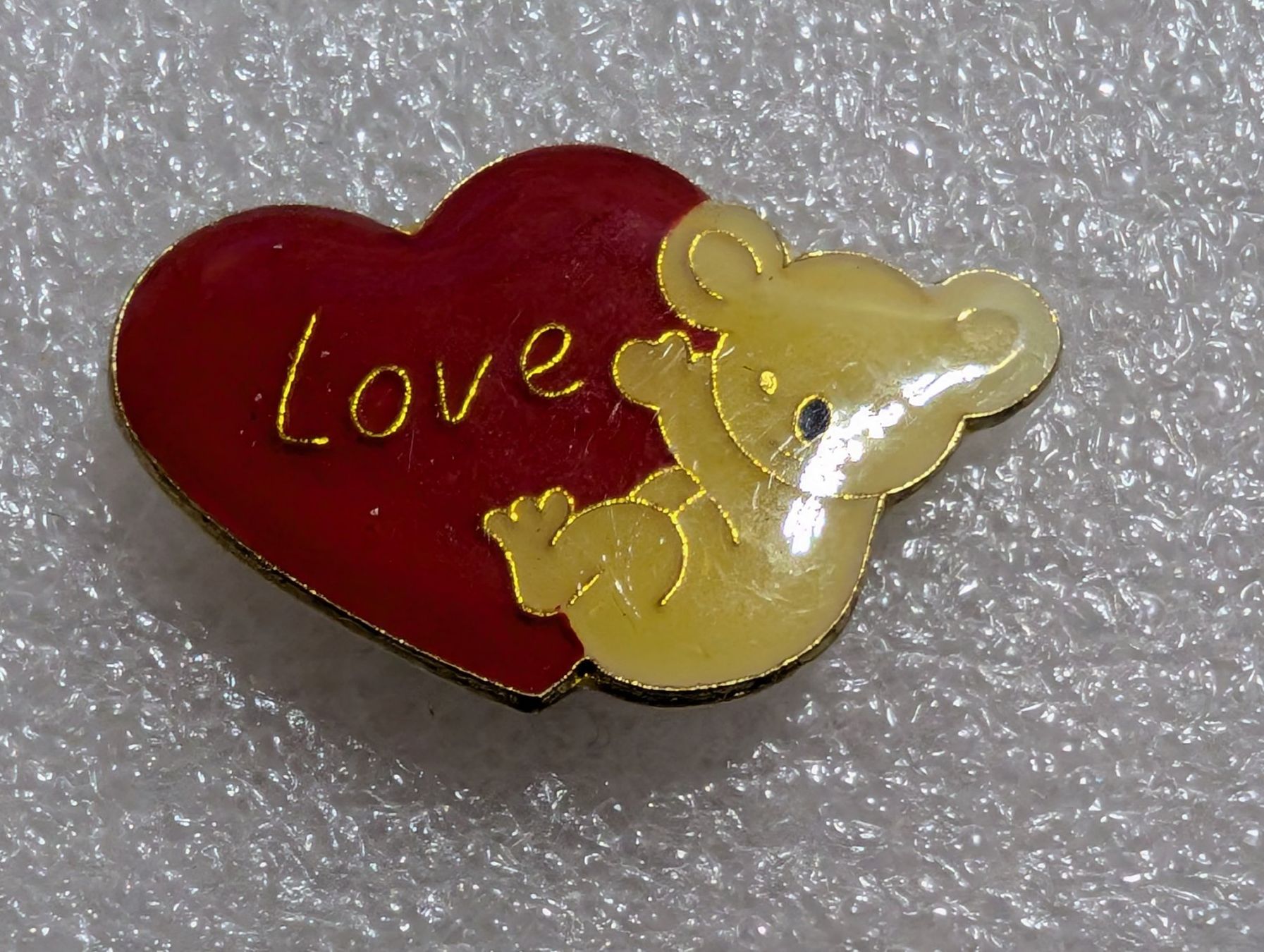 Placchette & Badge: Ansteckpin 144: Love – Usato da Oppligen venduto da Pin-Fall-Shop