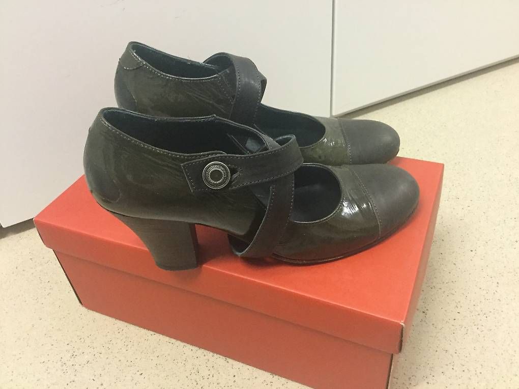 Moma Scarpe da donna: Moma Mary Janes, NP 369 Gr. 39 – Usato da Riehen venduto da Sina13 1
