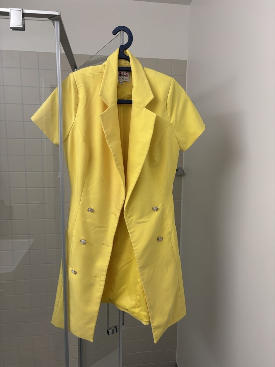 Blusen: Veste jaune taille 36 boutonDetailsNEUF – Gebraucht aus prilly von chr_8crg