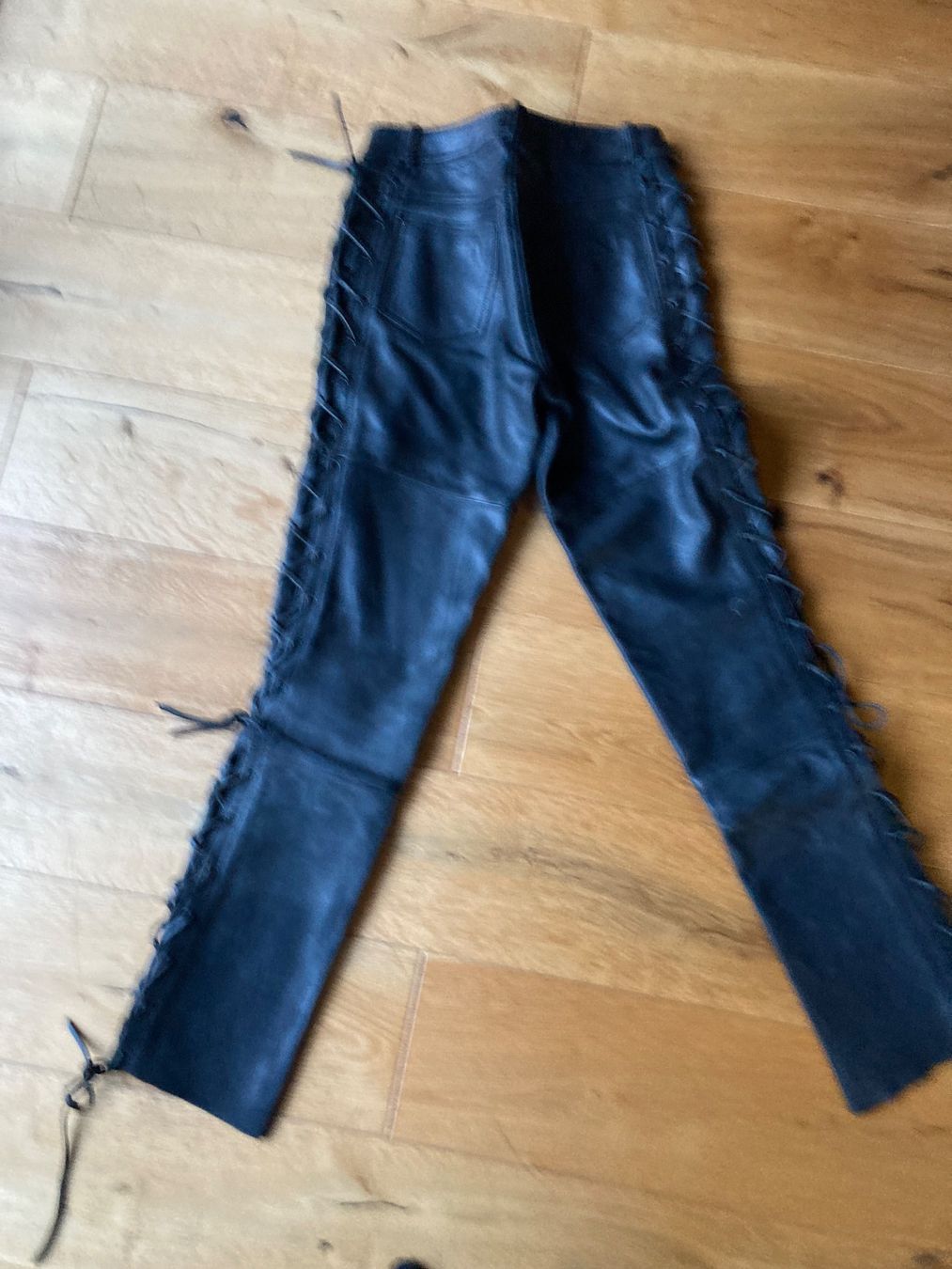 IXS Pantaloni: IXS Lederhosen Grösse M – Nuovo (secondo la descrizione) da Gamsen venduto da Walliserpower 2