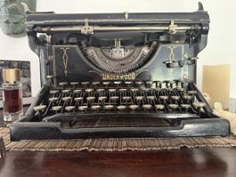 Underwood Schreibmaschine antikes Sammlerstück