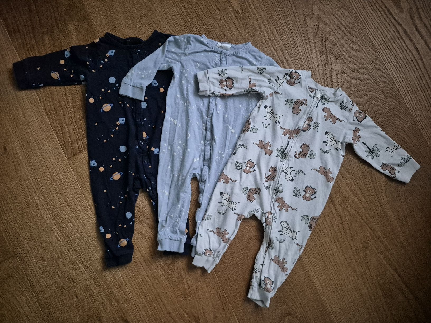 H&M Ensembles coordonnés: Pyjamas Gr. 86 – D'occasion à Münsingen par Why88 1