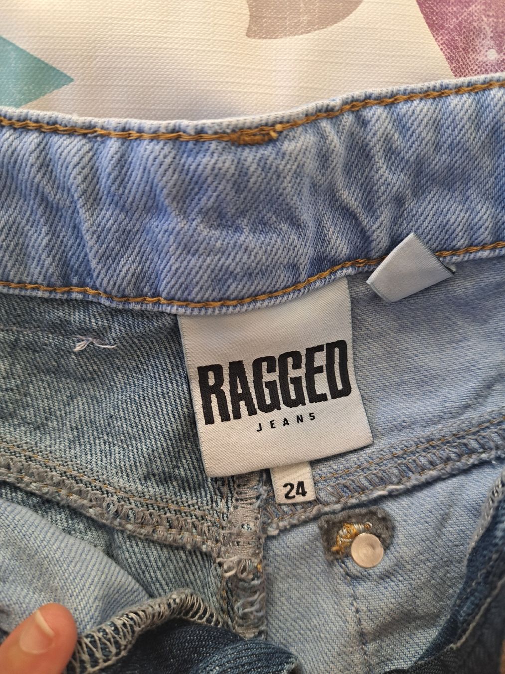 Jeans: Ragged Jeans Patchwork Damen Grösse 24 👖 – Usato da Triesenberg venduto da Anastasia26 1