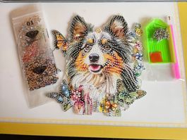 DIAMOND PAINTING FENSTERBILD HUND