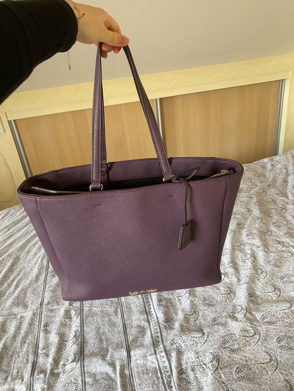 Calvin Klein Borse da donna: Sac cabas Calvin Klein prune bon état – Usato da St-Cergue venduto da fla_gt29