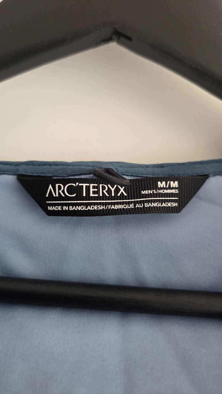 Arcteryx Jacken: Arc'teryx Atom SL Hoody - leichte Outdoor-Jacke – Gebraucht aus Luzern von Dinkelbrot 4