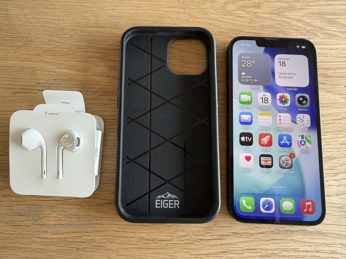 Apple Handys / Smartphones: iPhone 13, 128 GB mit Hülle und Kopfhörer  – Gebraucht aus Richterswil von Noelle80 2