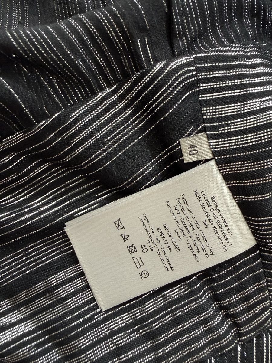 Bottega Veneta Blusen: Bottega Veneta Bluse Schwarz Silber – Gebraucht aus Zug von 5anna 6
