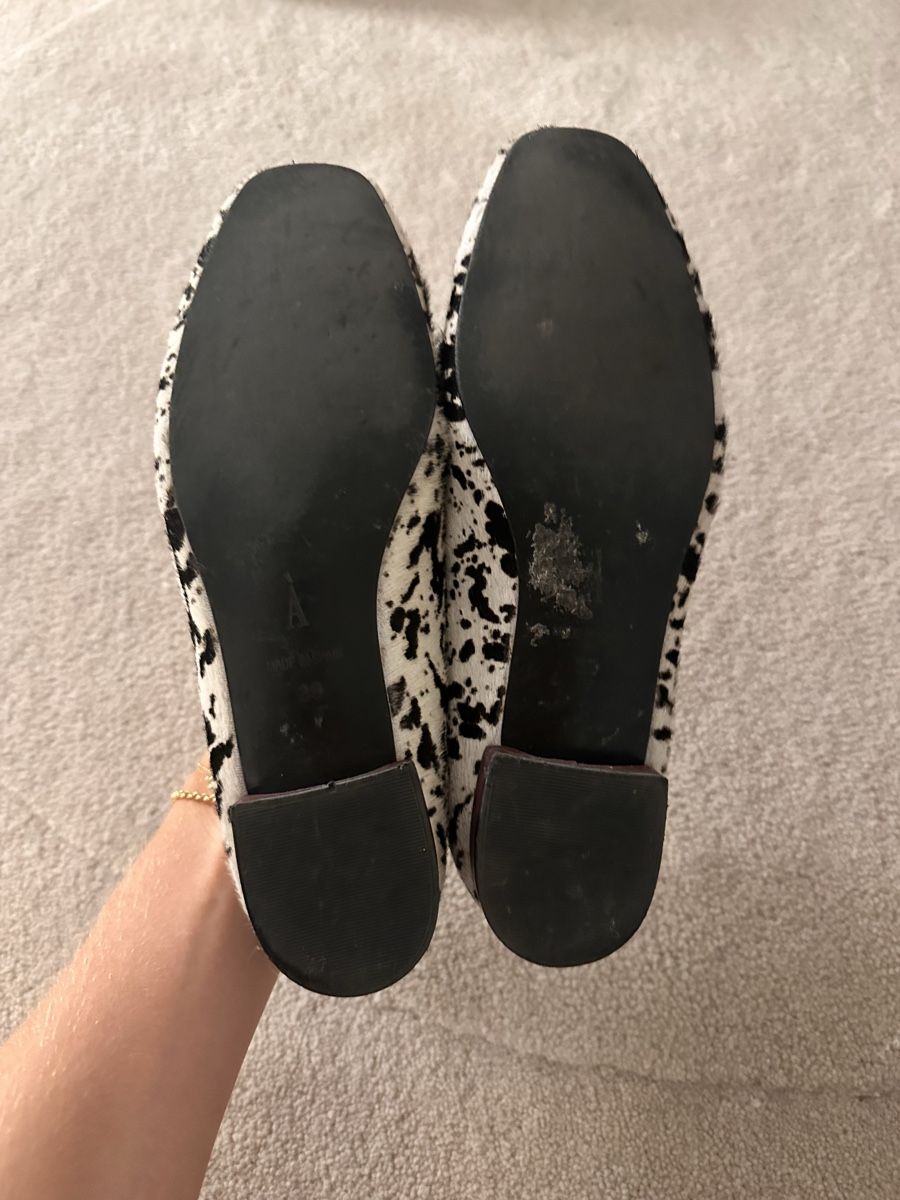 Scarpe da donna: Ballerina Flats Kuhmuster / Fell – Usato da Zürich venduto da ell_vm 3