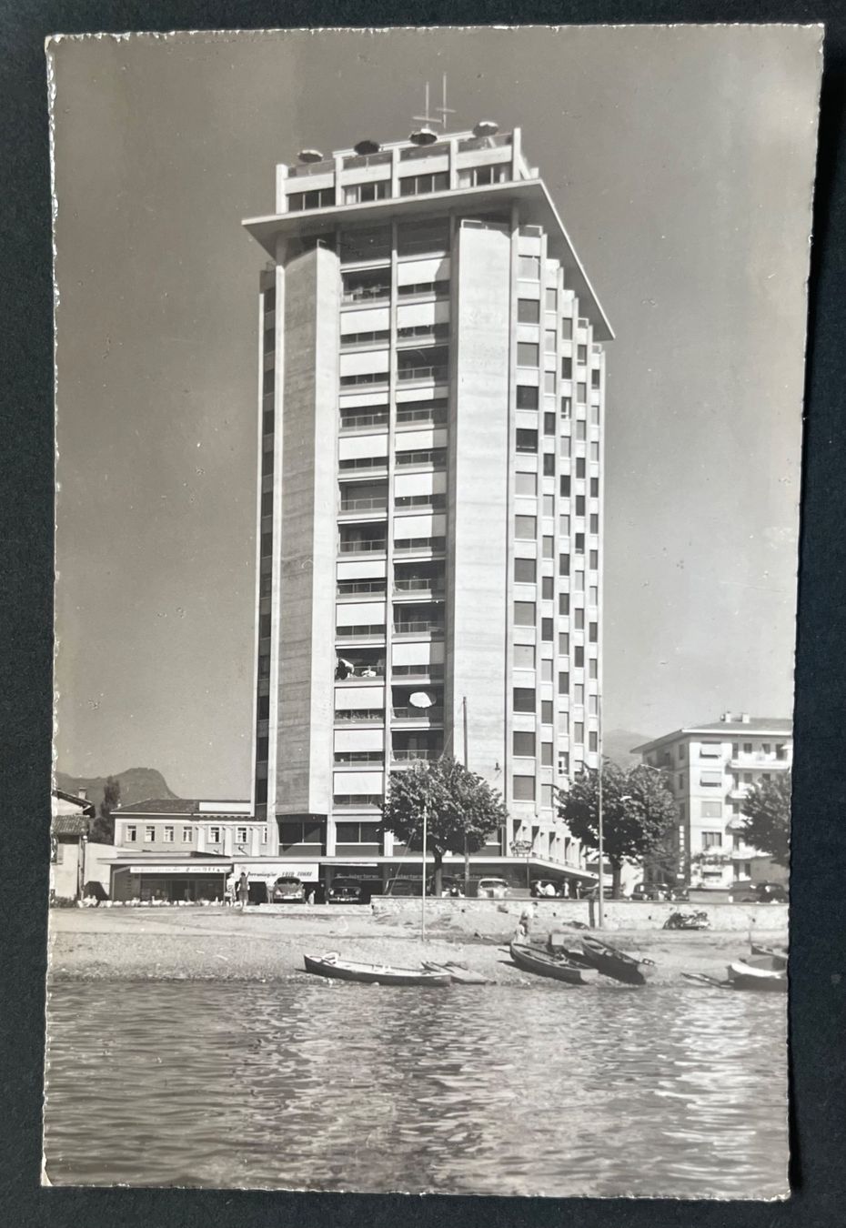 Cartoline postali: Casa Torre Lugano-Cassarate, ca. 1950 – Usato da Ostermundigen venduto da DaxKarten-75