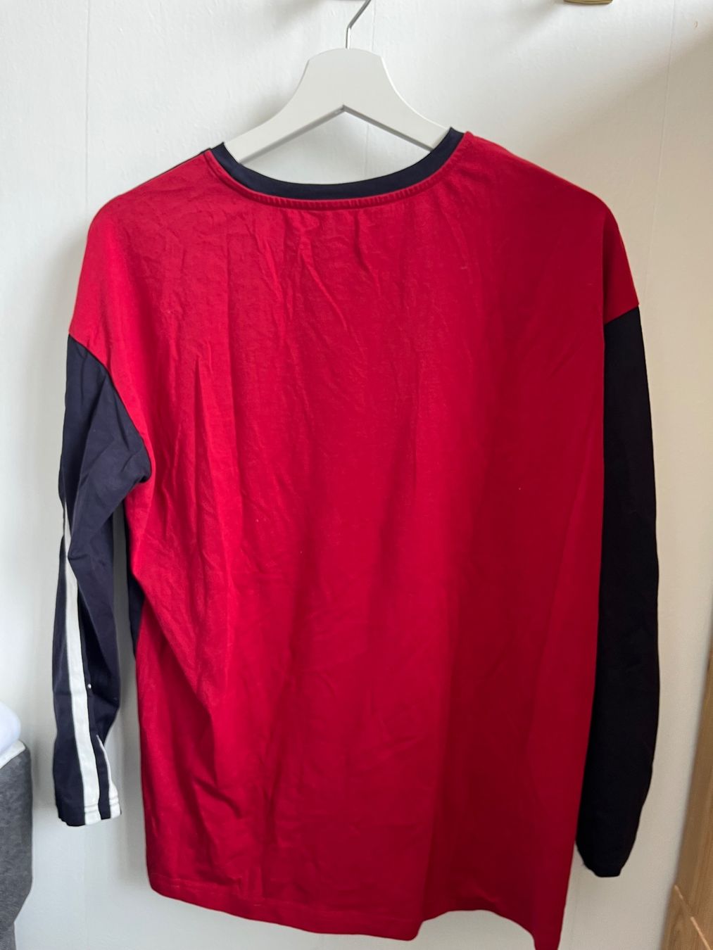 Pullover & Sweatshirts: Langarmshirt – Gebraucht aus Gondiswil von kaj_26vz 1