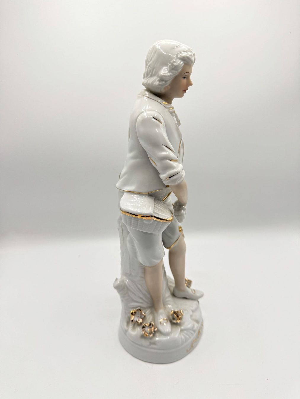 Statuette: Porzellan Figur – Usato da Sachseln venduto da BONATI01 3