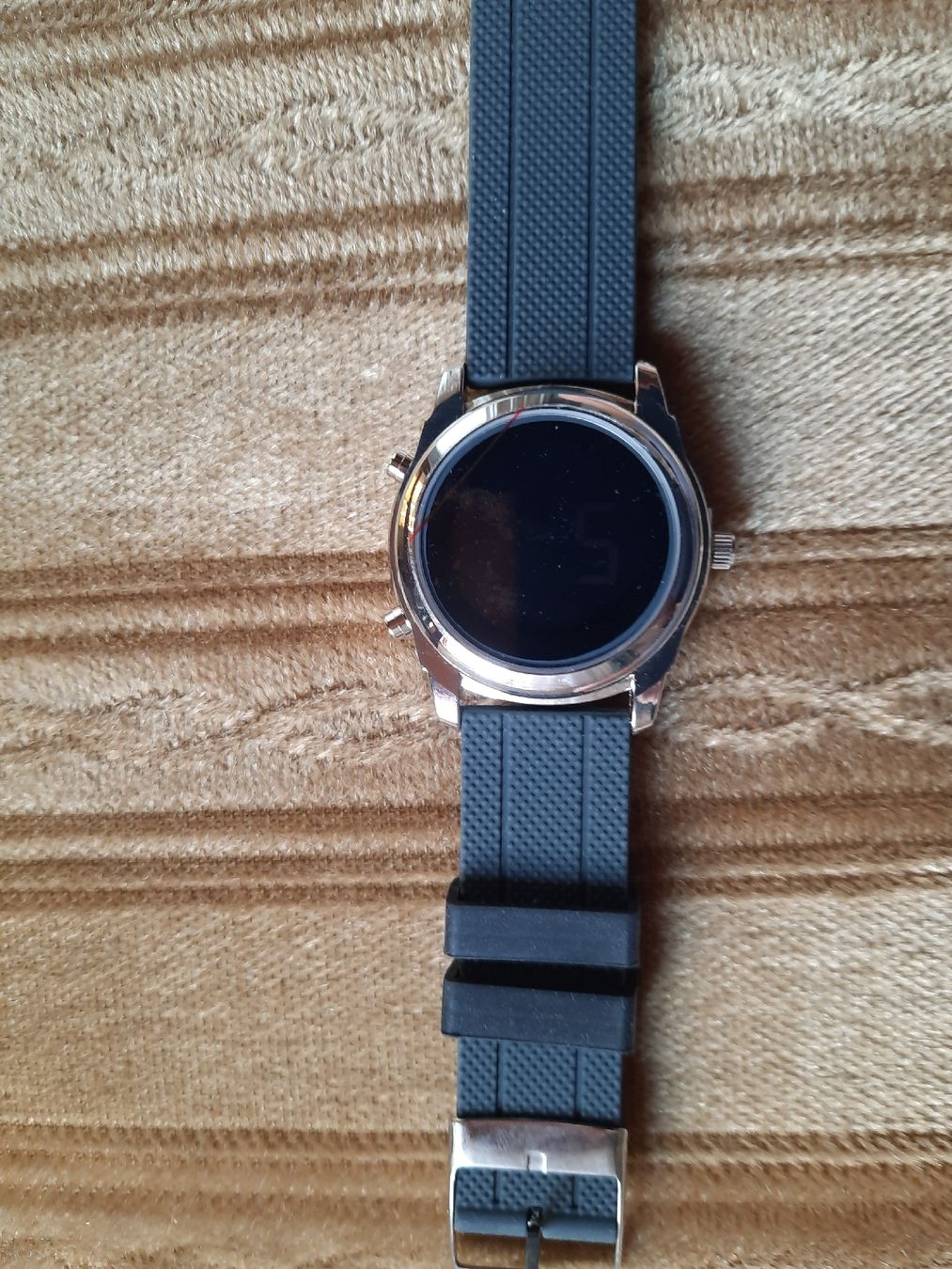 Montres: Armbanduhr – Neuf avec emballage d'origine à Kollbrunn par smart777 2