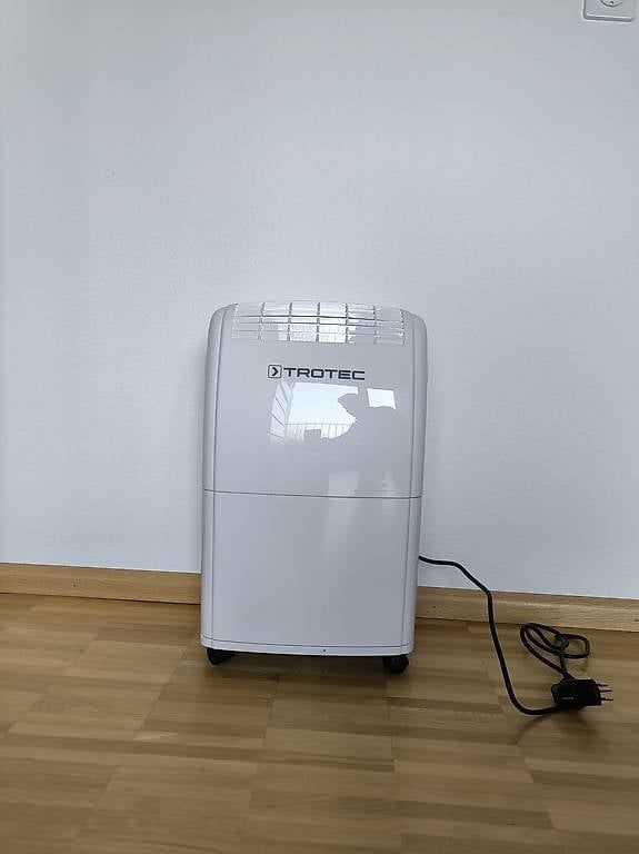Trotec Deumidificatori: Trotec Luftentfeuchter TTK 75 E Top Zustand – Usato da Arlesheim venduto da jimbabh