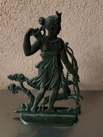 Bronze Figur Skulptur Artemis mit Hirsch und Baum