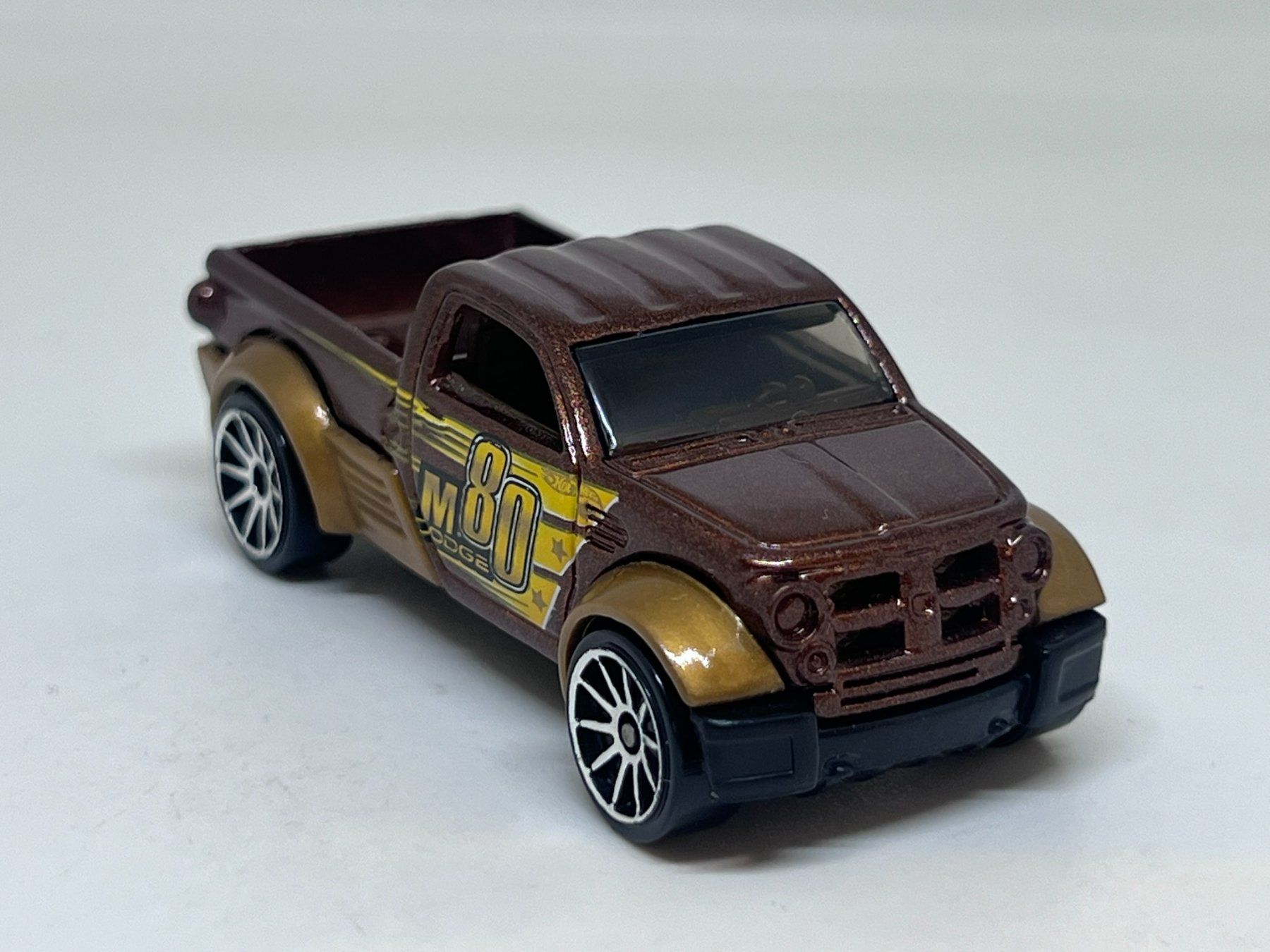 Hot Wheels Modellini d'auto: Hot Wheels Dodge M80 #631 – Usato da Wildegg venduto da LaaBoutique