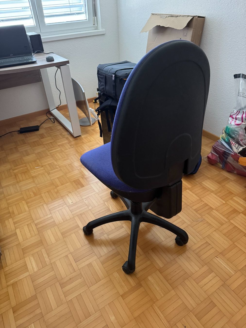 Chaises: Bürostuhl blau gebraucht – D'occasion à Gais par mmu_bl6k 1