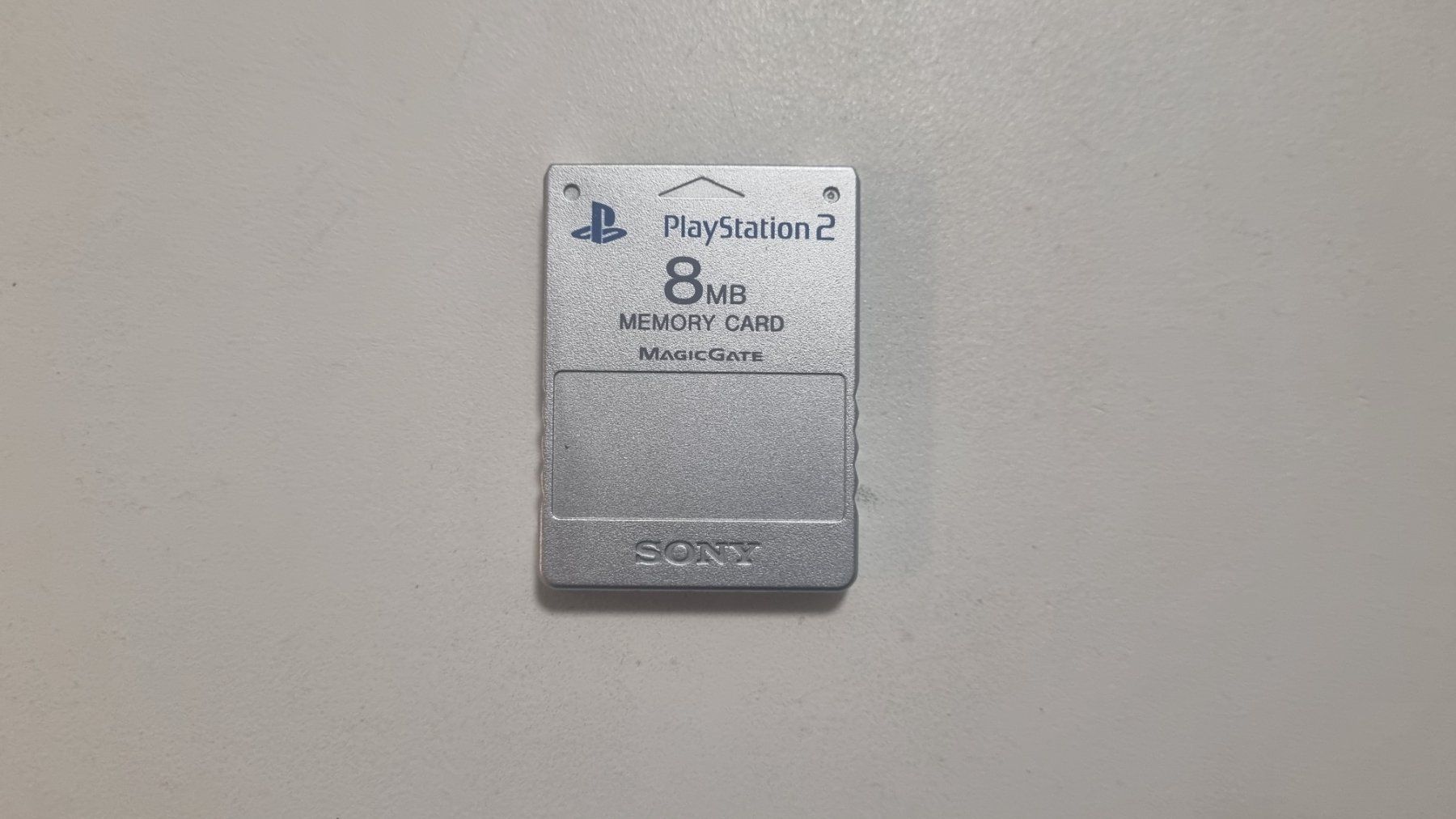 Sony Memory Units & Memory Cards: PS2 PlayStation 2 Memory Card 8MB Original - Silber – Gebraucht aus Birsfelden von val_d9c2