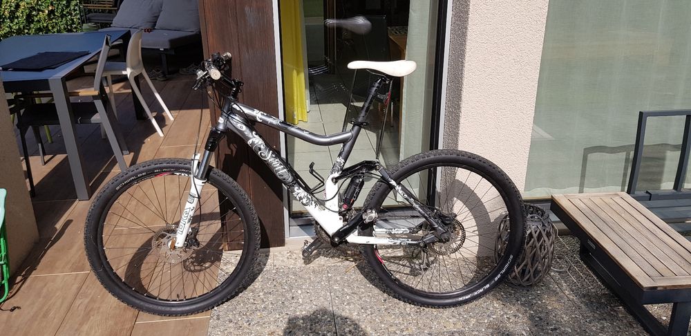 crane indoor bike