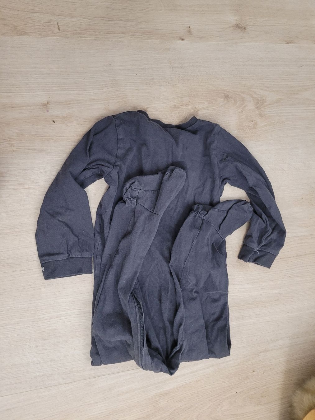 H&M Pigiama & Simili: Pyjama Gr. 98 – Usato da Lupsingen venduto da sta_wgg5 3
