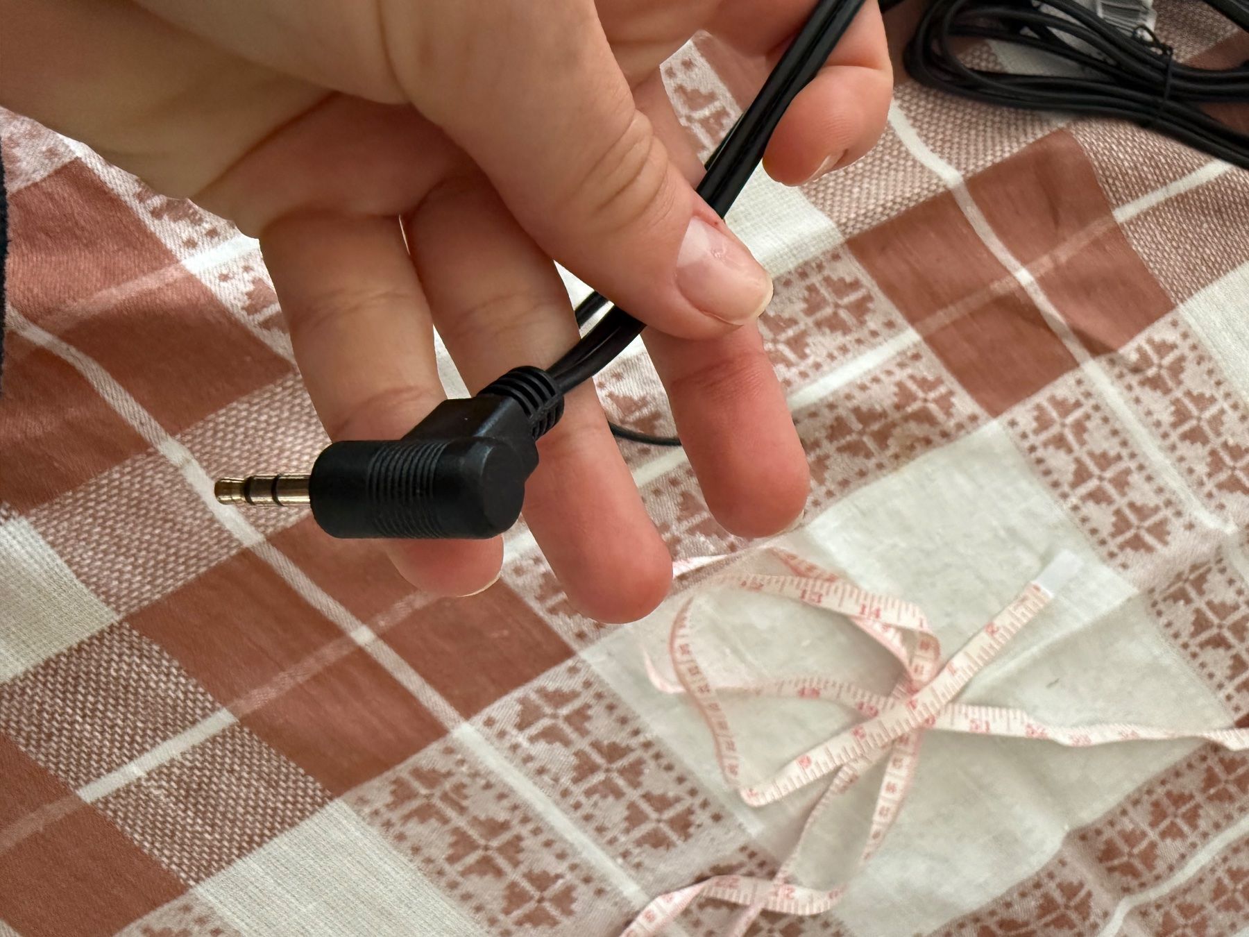 Kabel: 3.5mm Klinkenstecker Audiokabel – Gebraucht aus Riehen von ann_76jw