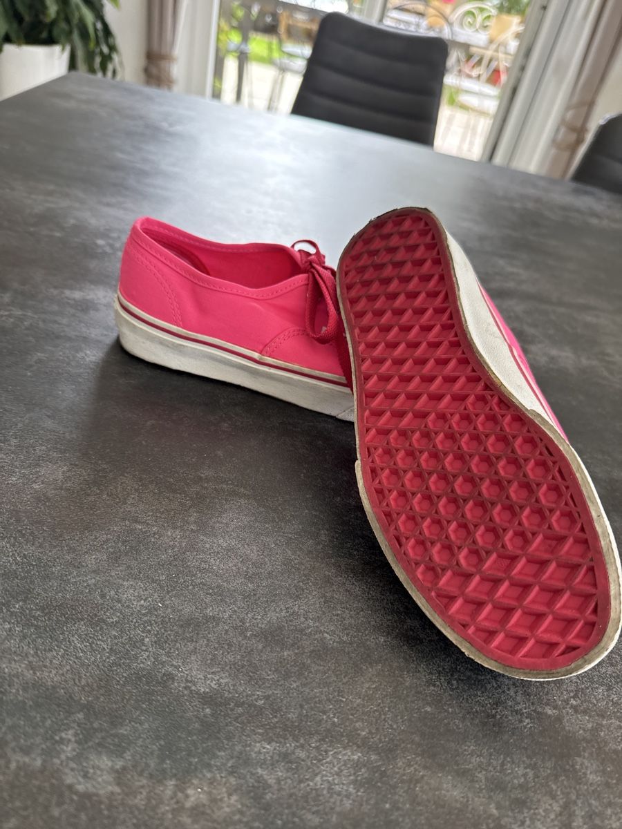 Scarpe da uomo: Vans Authentic roses, Pointure 34.5 – Usato da Blonay venduto da Simba1094 1