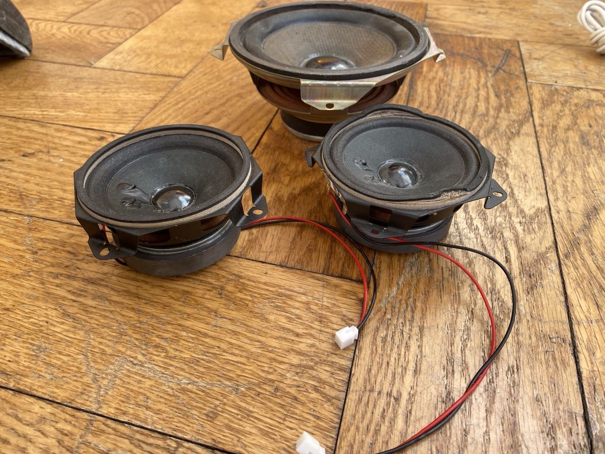 Componenti elettronici: diverse Elektroteile zum Basteln – Usato da Rorschach venduto da Fliegenflieger 5