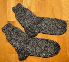 Socken 🧦 - handgestrickt - Grösse 39 / 40 - NEU