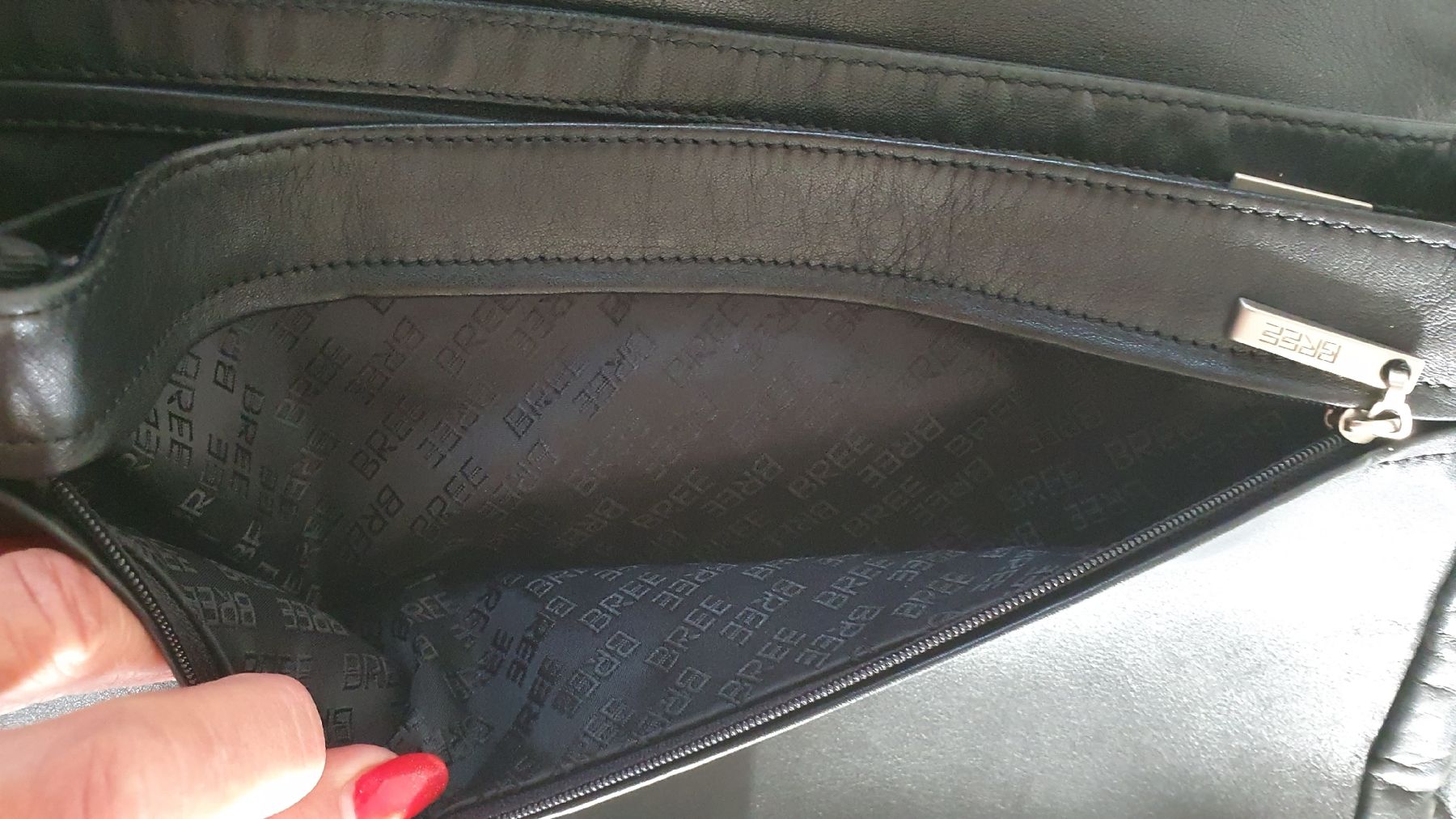 Bree Borse da donna: Schwarze Ledertasche von Bree, ein Klassiker – Usato da Laufenburg venduto da megane1959 6