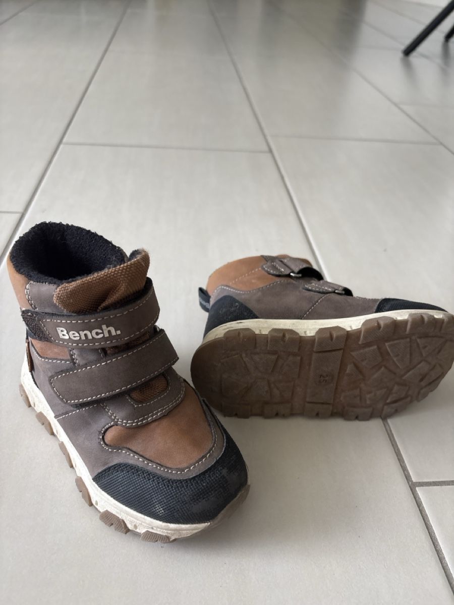 Bench Schuhe für Jungen: Bench Winterschuh Grösse 25 – Gebraucht aus Wettingen von Stephanie_93