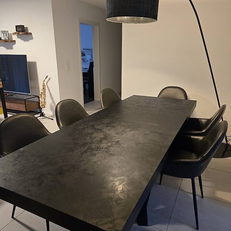 Tavoli: 6 Stuhl mit ausziehbarere Tisch – Usato da Oftringen venduto da Zey-Schmuck 2
