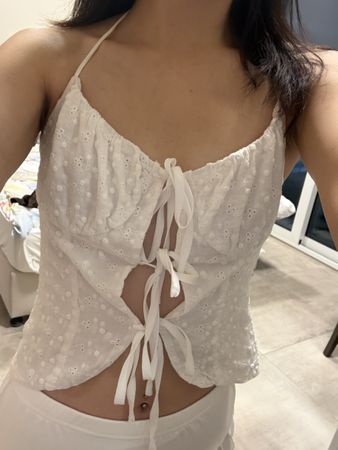 🆕 White Broderie Anglaise Halter Top Size S new