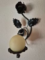 Wand-Kerzenhalter in Rosenmotiv